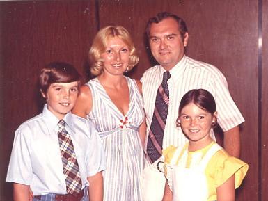 kensr family 1979.jpg